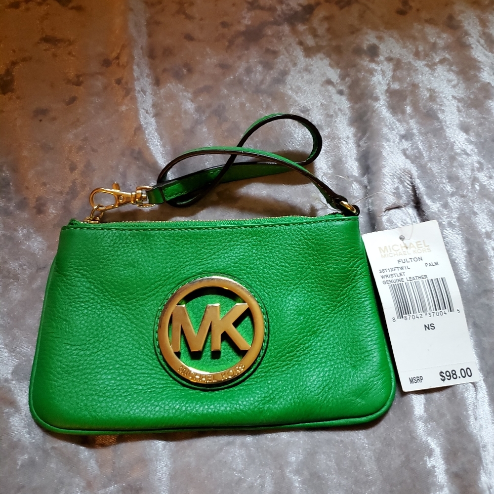 Michael Kors Green zip wristlet wallet